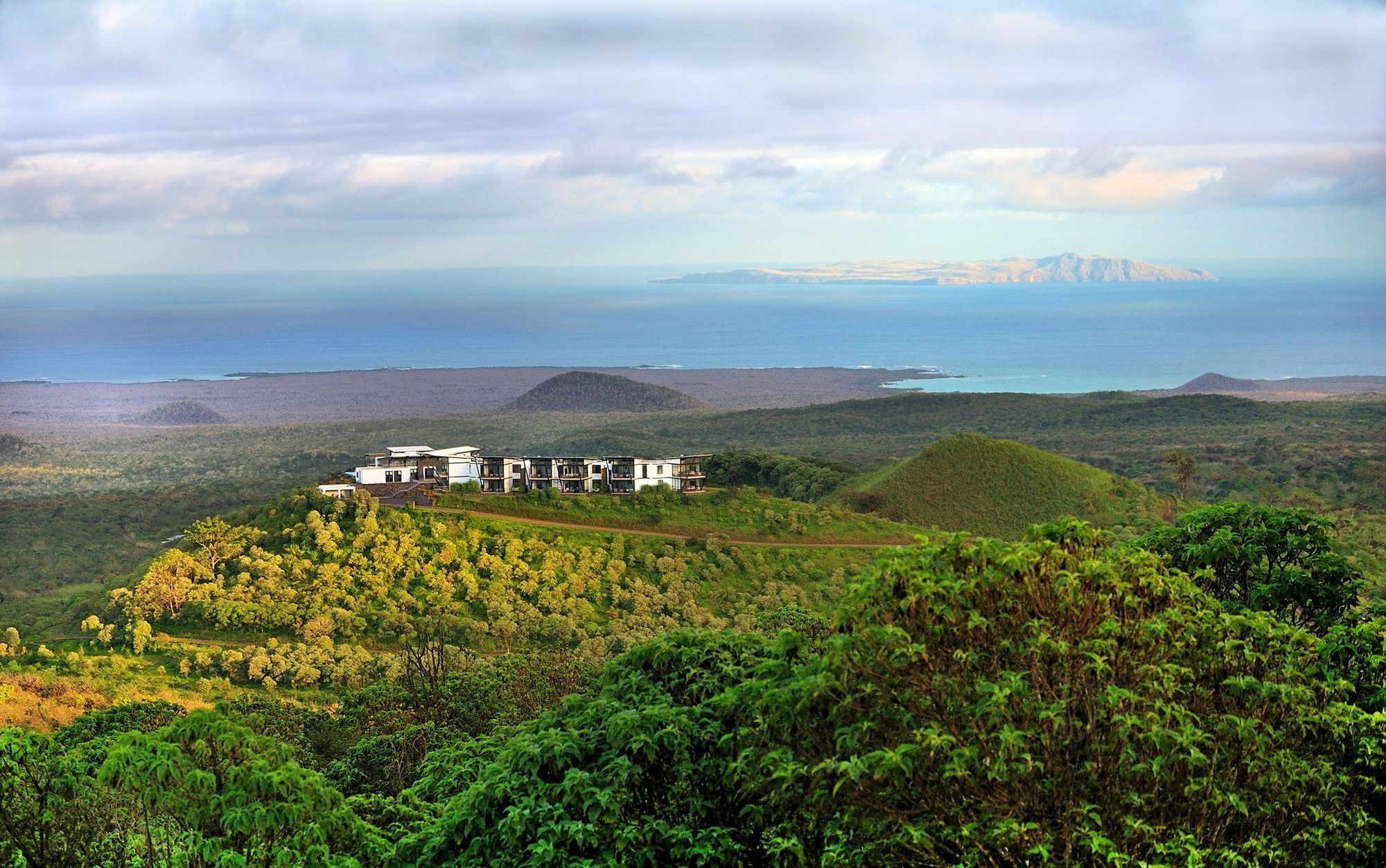Pikaia Lodge Santa Cruz Island Екстер'єр фото
