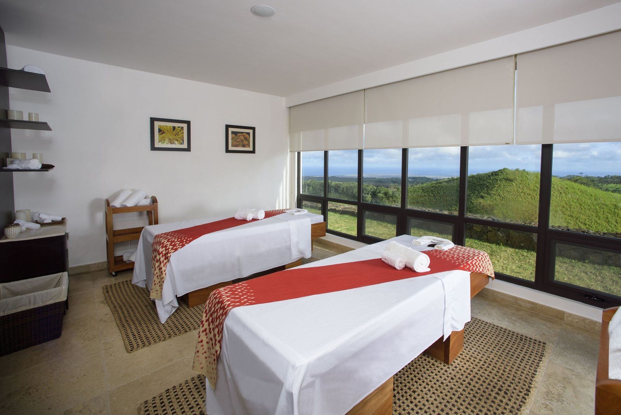 Pikaia Lodge Santa Cruz Island Екстер'єр фото