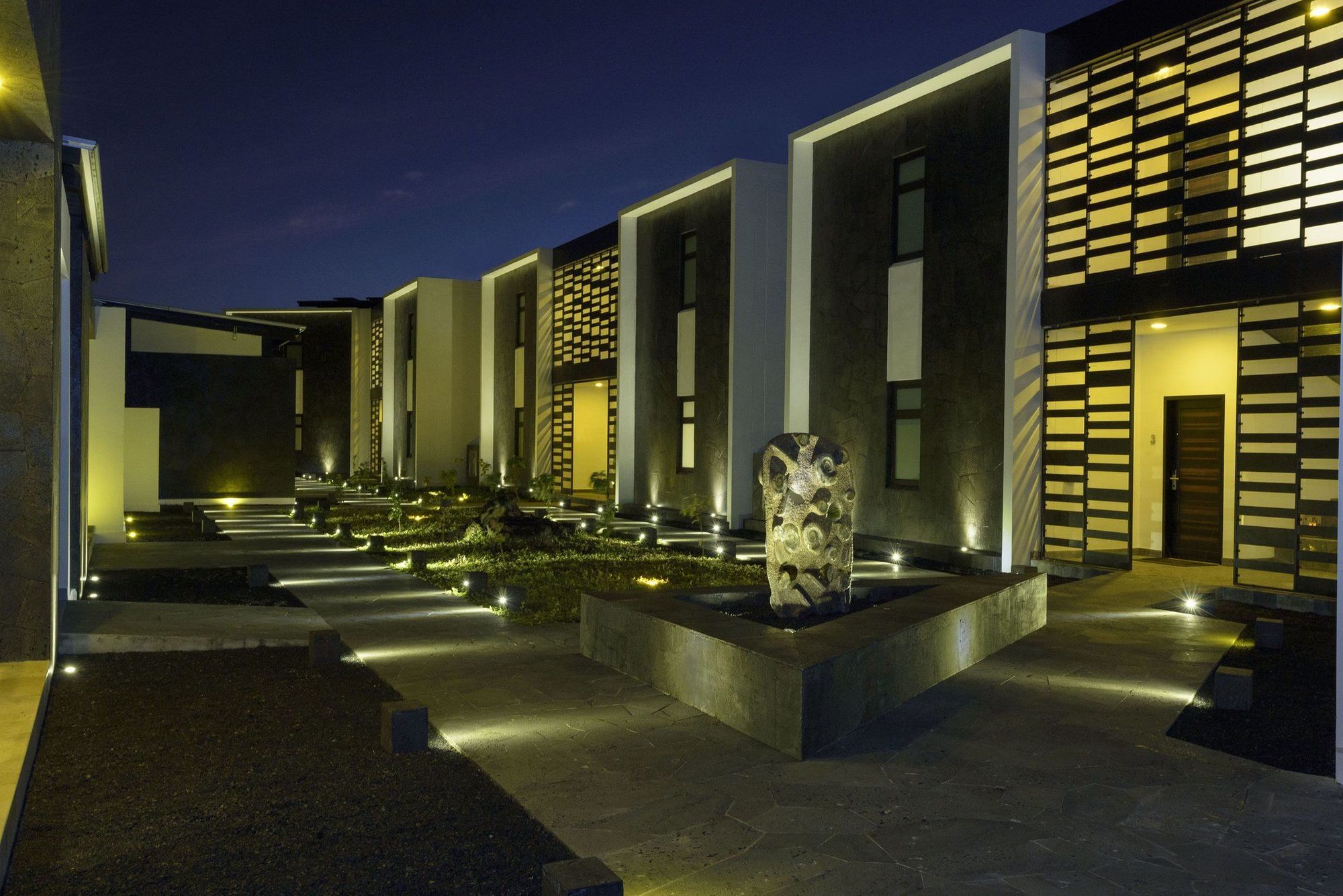 Pikaia Lodge Santa Cruz Island Екстер'єр фото